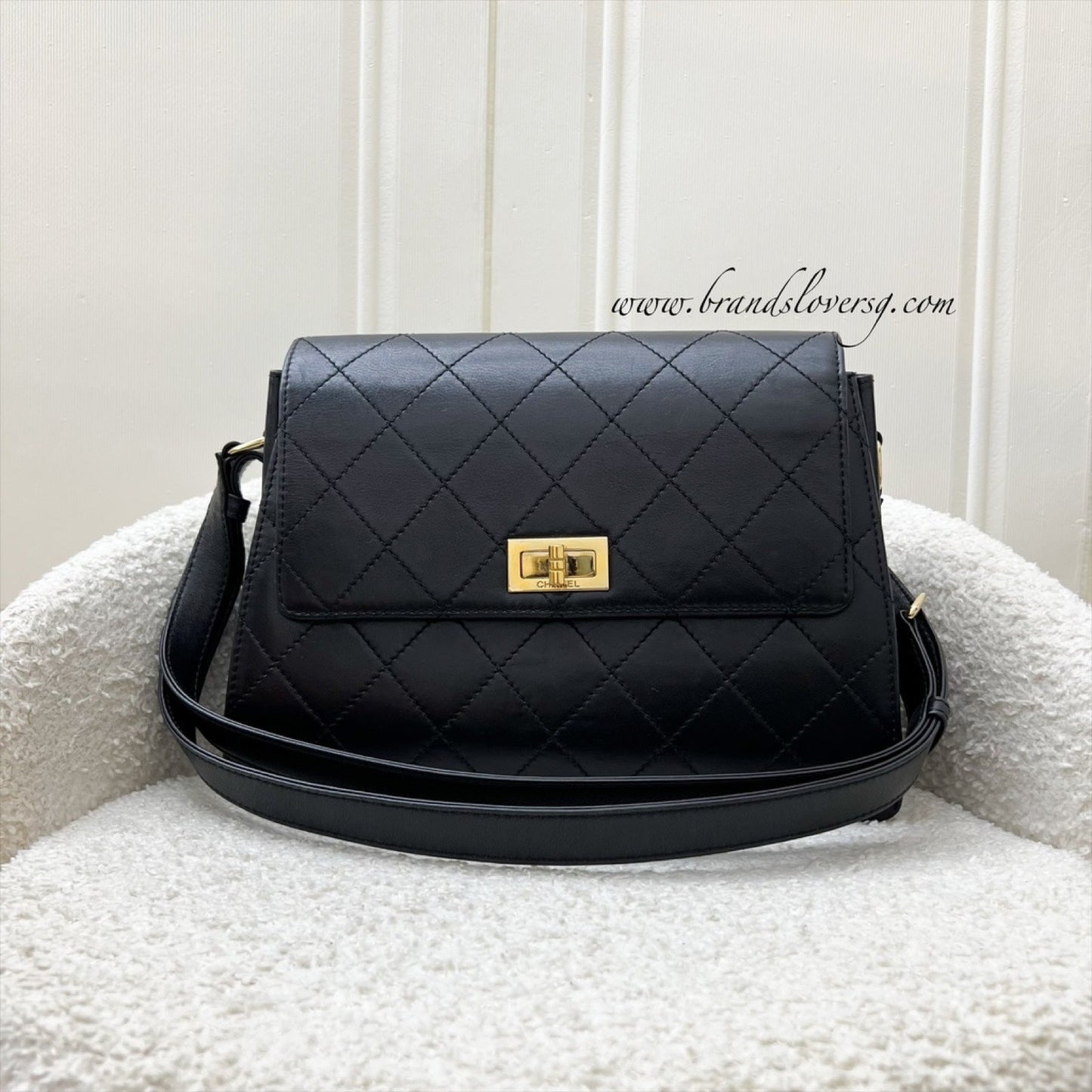 Chanel 2.55 Reissue Trapezoid In Black Lambskin And Ghw Bag
