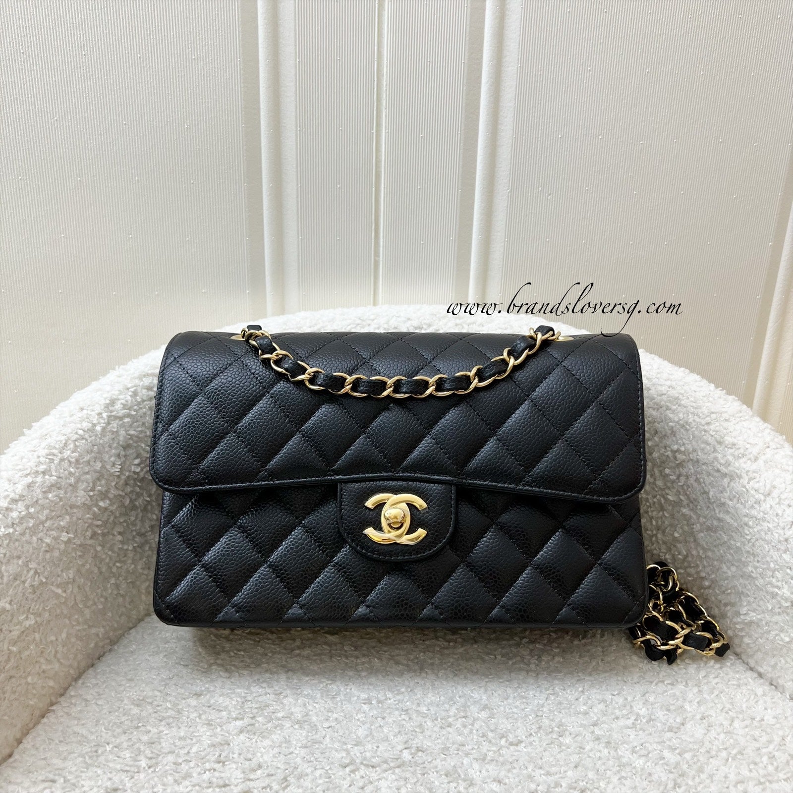 Chanel Small Classic Flap Cf in Black Caviar and Ghw ( ) Handbag