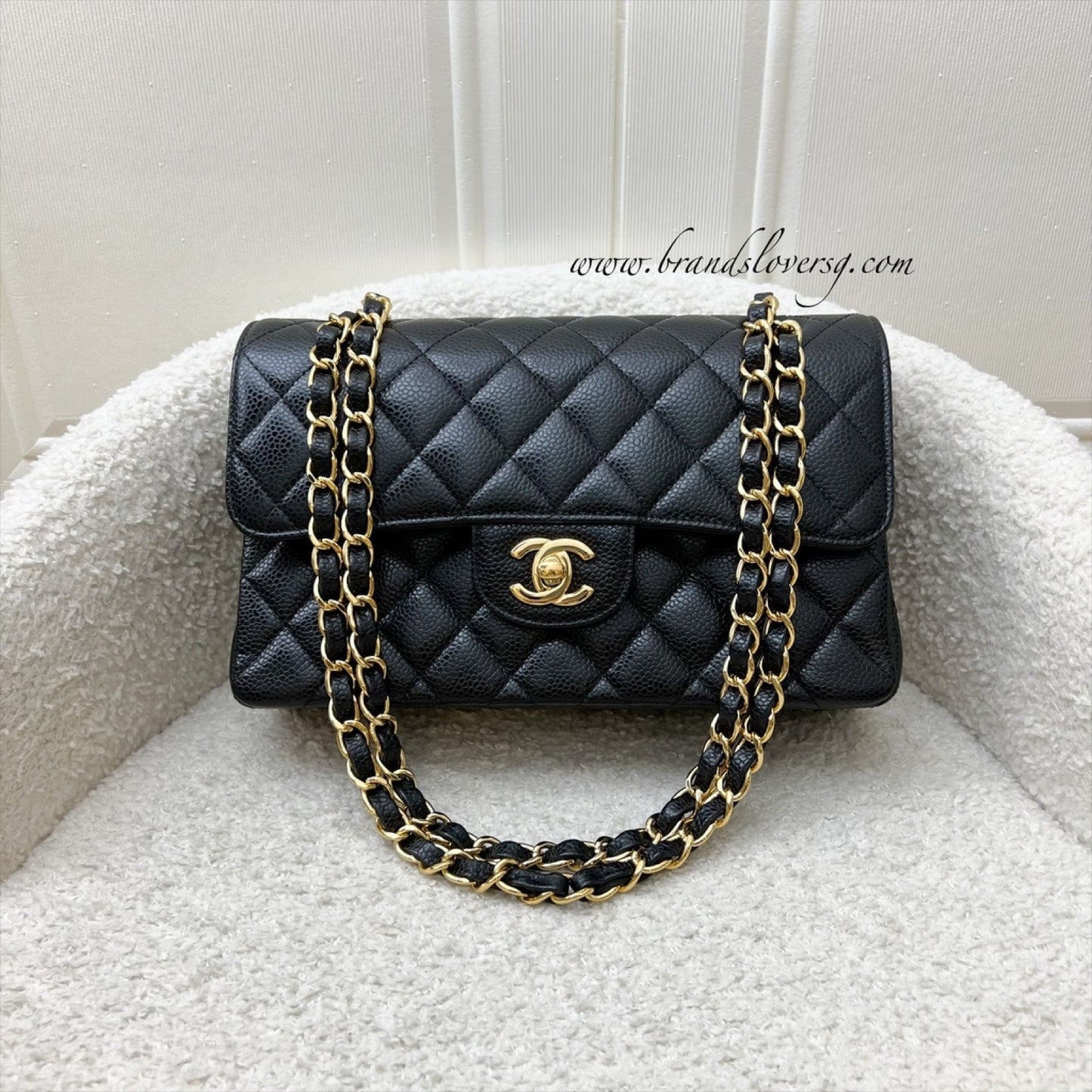Chanel Small Classic Flap Cf in Black Caviar and Ghw ( ) Handbag