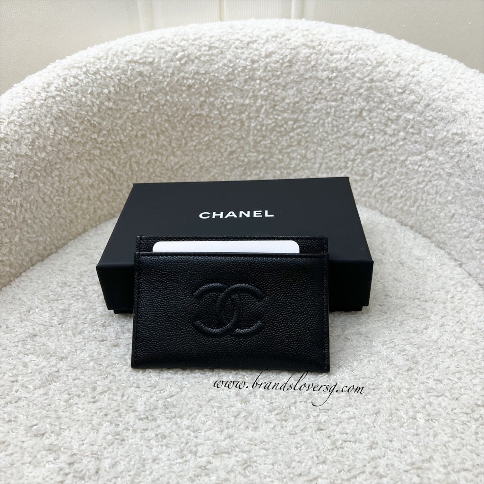 Chanel 25A Flat Card Holder In Black Caviar (model: AP4659)
