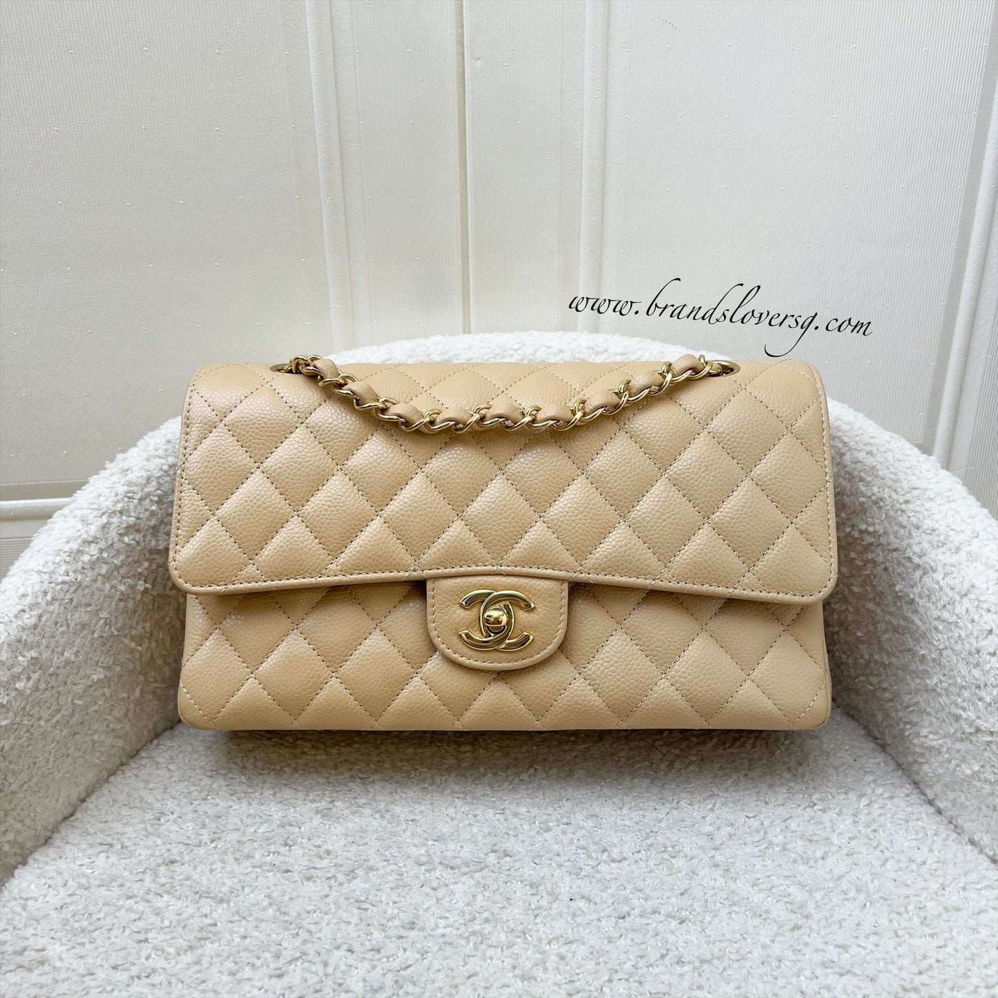 Chanel Medium Classic Flap Cf in Beige Caviar and Ghw ( ) Handbag