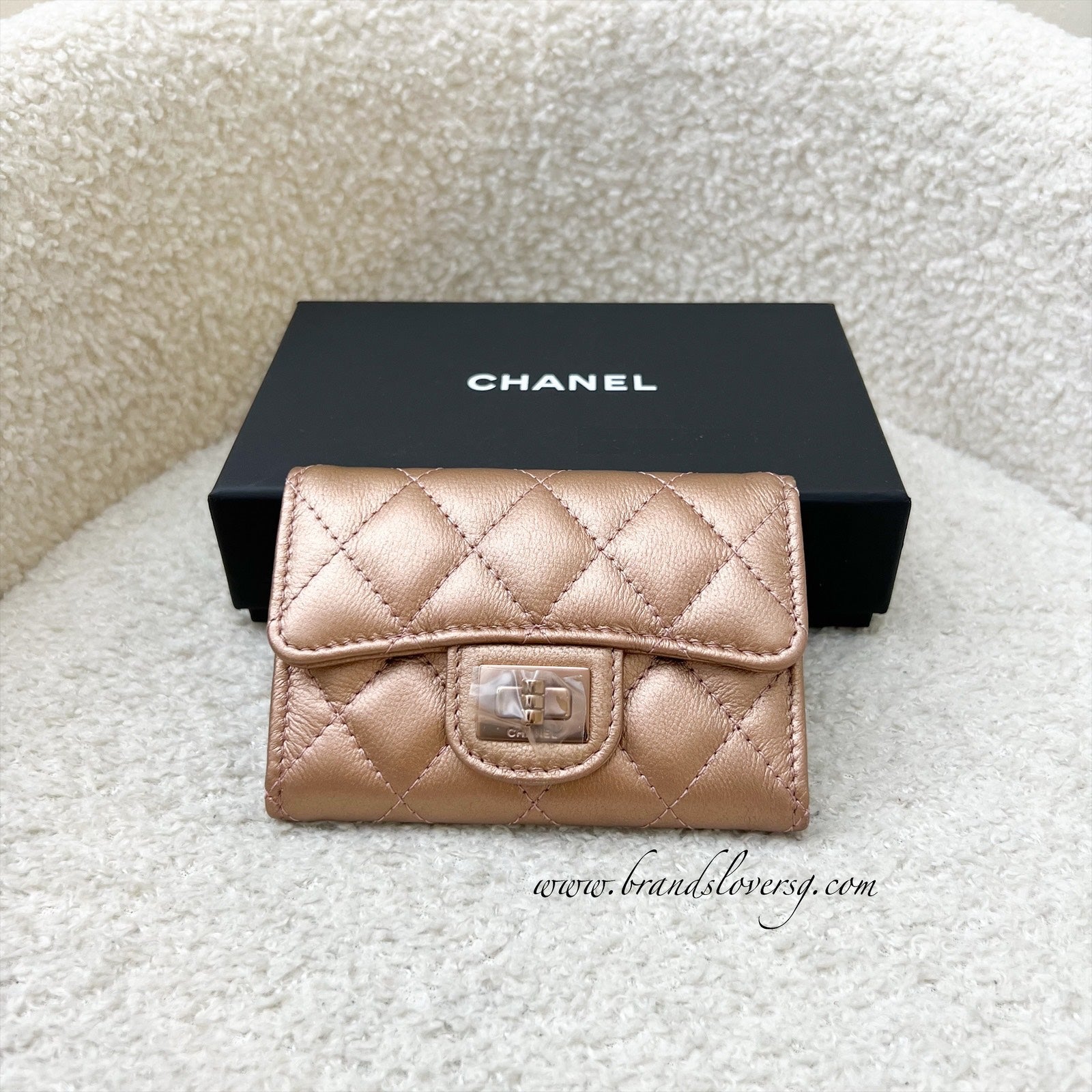 Chanel 2.55 Reissue Snap Card Holder in Rose Gold Leather and Rghw Handbag
