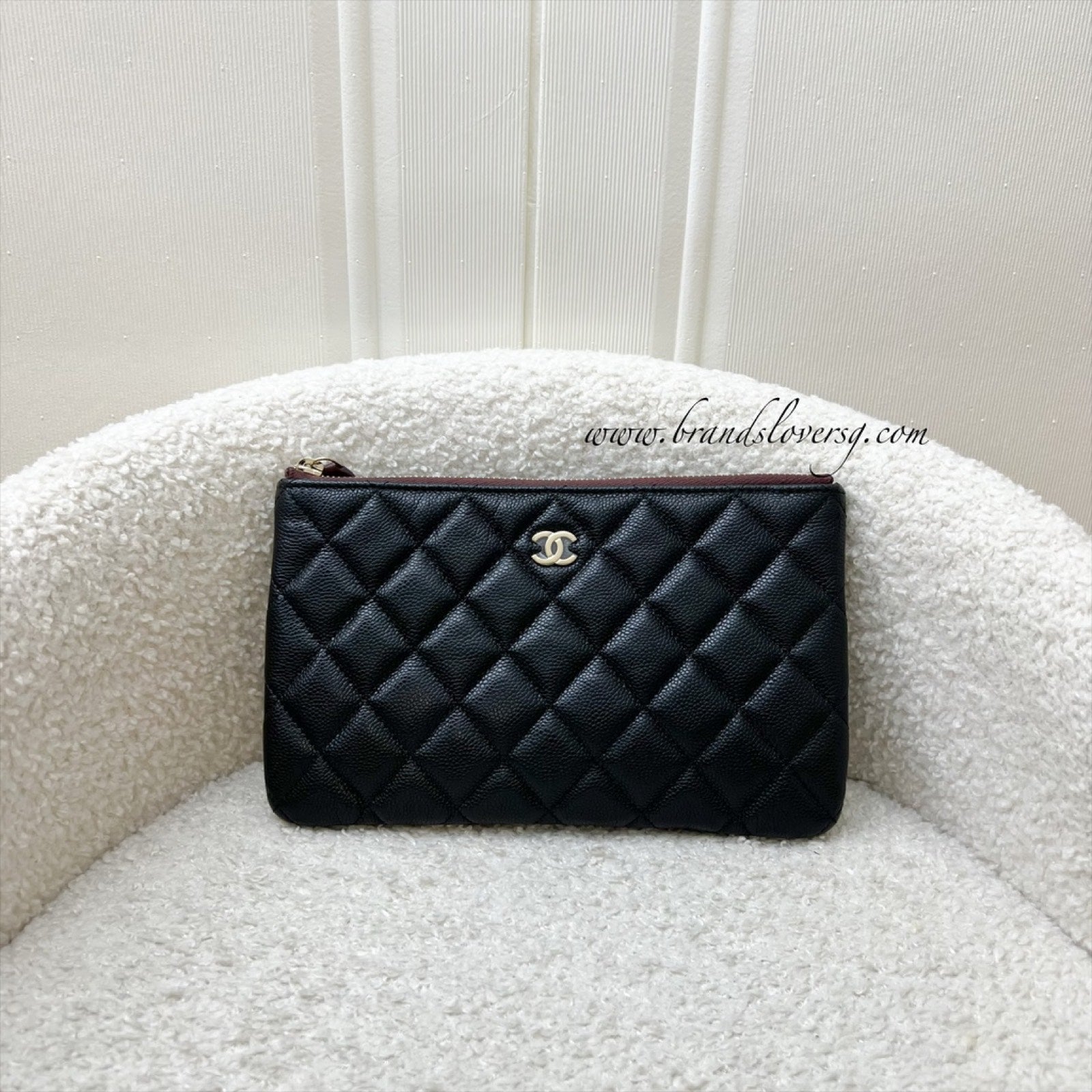 Chanel Classic Small O Case Pouch in Black Caviar and Lghw ( ) Handbag