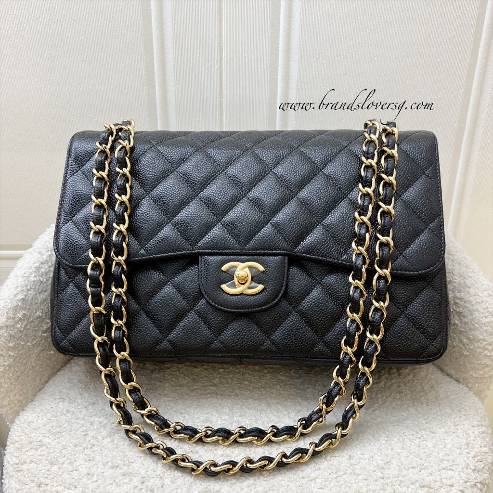 Chanel Jumbo Classic Flap Df in Black Caviar and Ghw Handbag