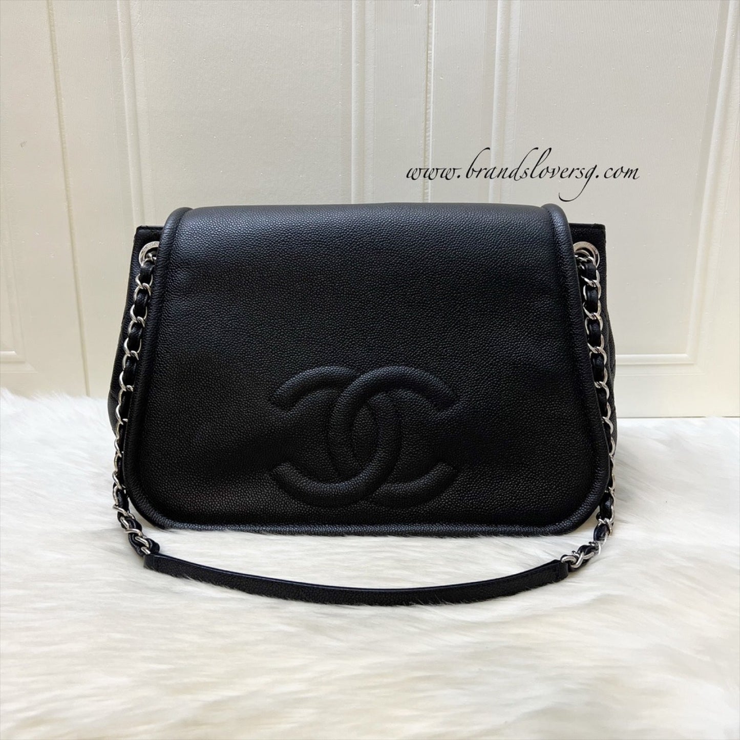 Chanel Maxi Accordion Shoulder Bag In Black Caviar And Shw