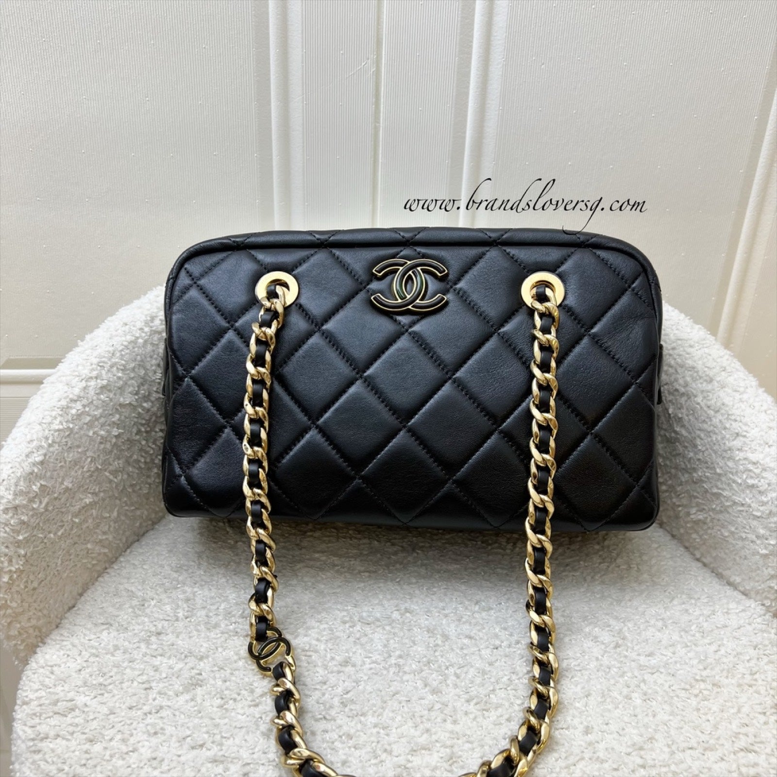 Chanel 24P Camera Shoulder Bag in Black Calfskin and Aghw