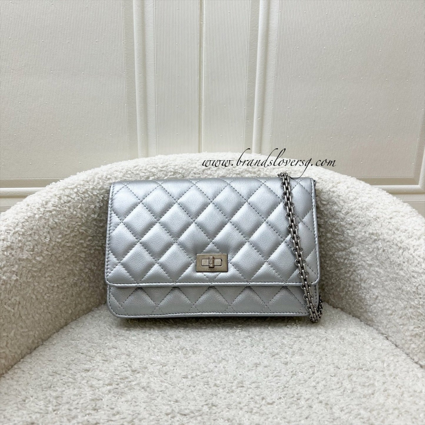 Chanel Reissue Wallet On Chain WOC In Metallic Silver Calfskin And Shw