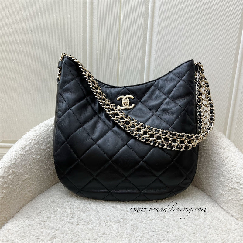 Chanel 22P Hobo Bag in Black Lambskin and Lghw