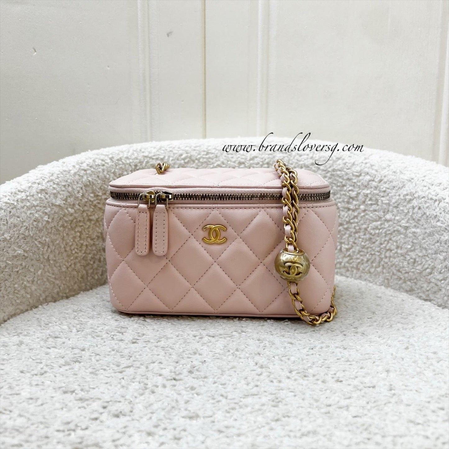 Chanel Pearl Crush Adjustable Chain Vanity in 23B Pink Lambskin and AGHW