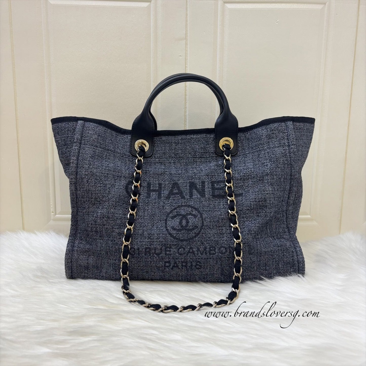 Chanel Medium / Large Deauville Tote in Navy Cotton,nylon,lurex,calfskin and Lghw ( )