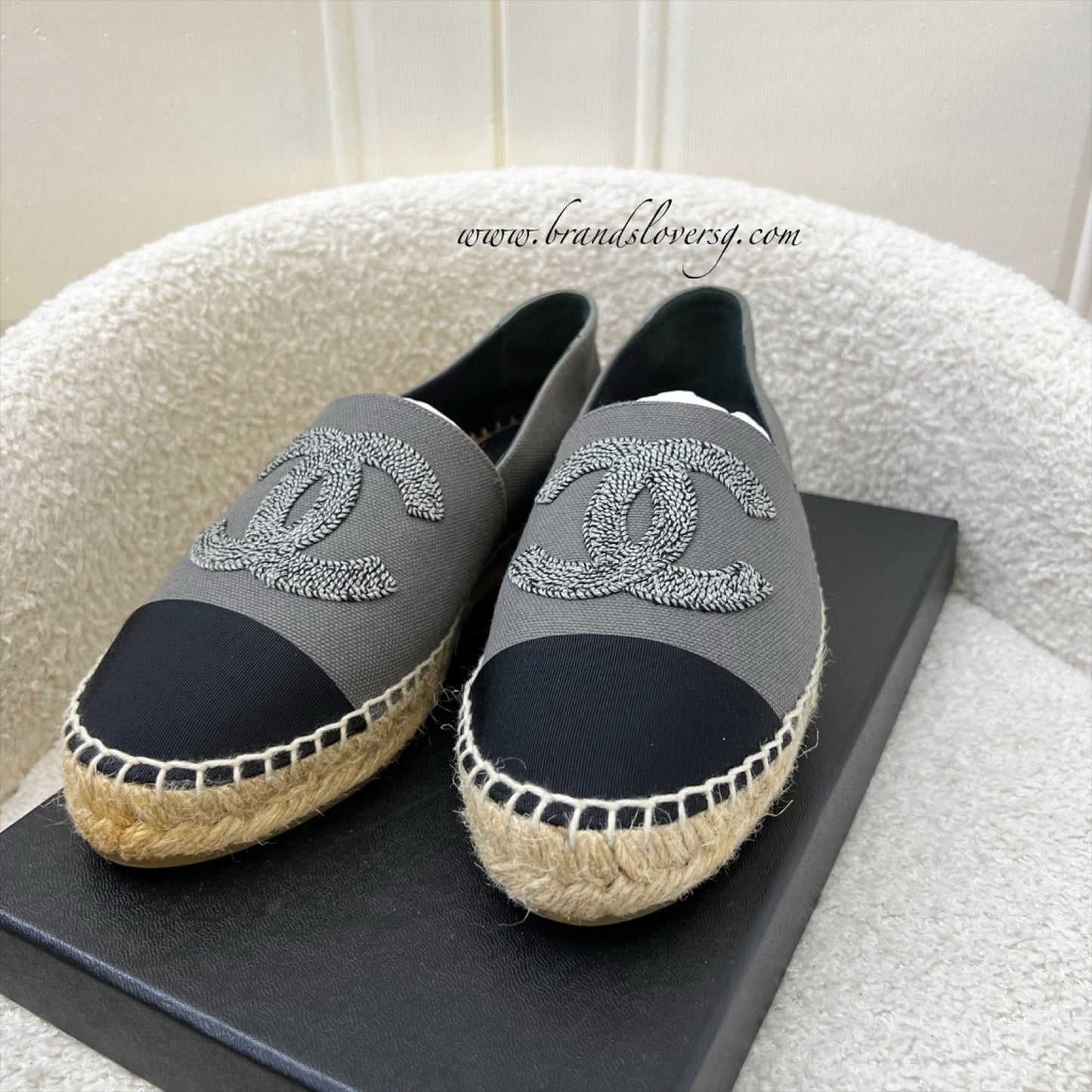Chanel Espadrilles in Grey Canvas and Black Gosgrain Sz 37 Handbag