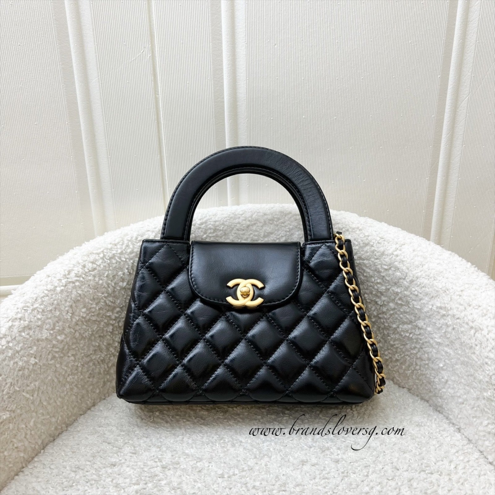 Chanel Mini / Small Kelly Bag in 24P Black Shiny Distressed Calfskin and Aghw ( )