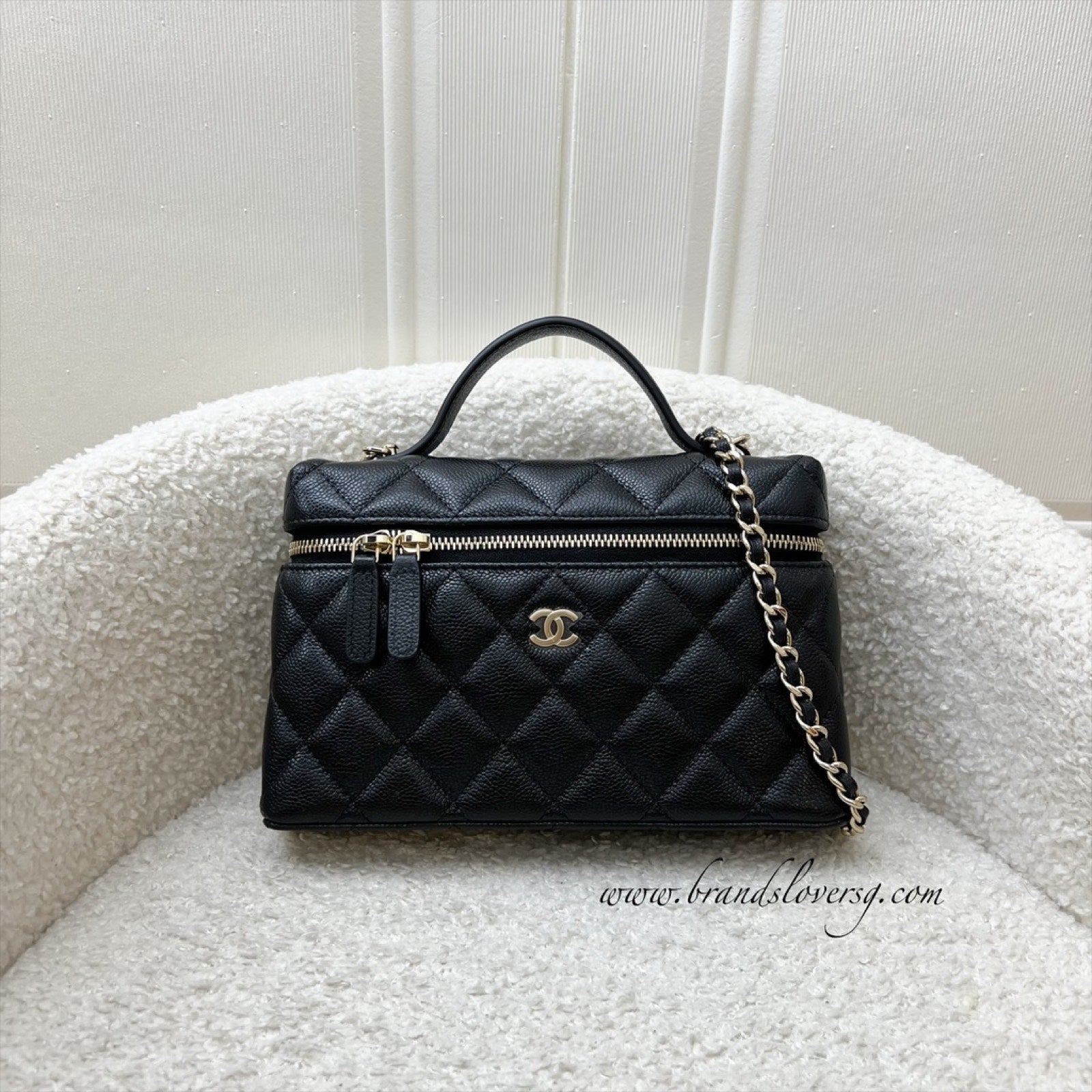 Chanel [brand New Aug 2025] 25B Vanity / Clutch with Chain (lp Style Bag) in Black Caviar and Lghw ( )