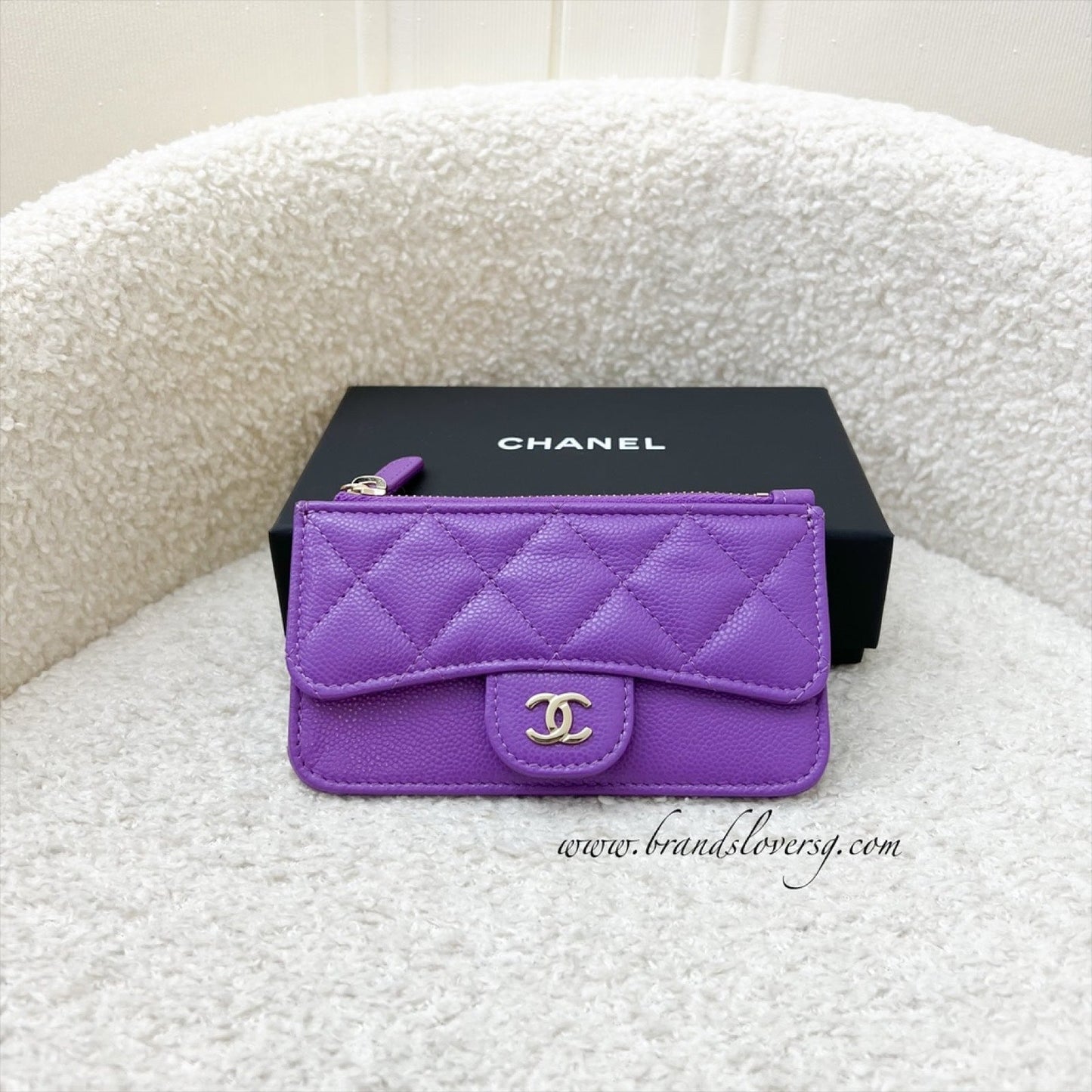 Chanel Snap Card Holder with Zipped Coin Compartment in 24A Purple Caviar and Lghw Handbag