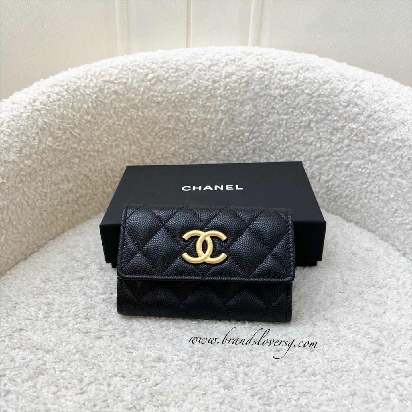 Chanel Seasonal Snap Card Holder in Black Caviar and Aghw Handbag
