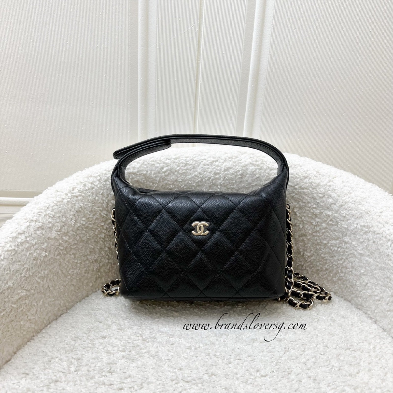 Chanel Classic Quilted Hobo Clutch on Chain in Black Caviar and Lghw ( )