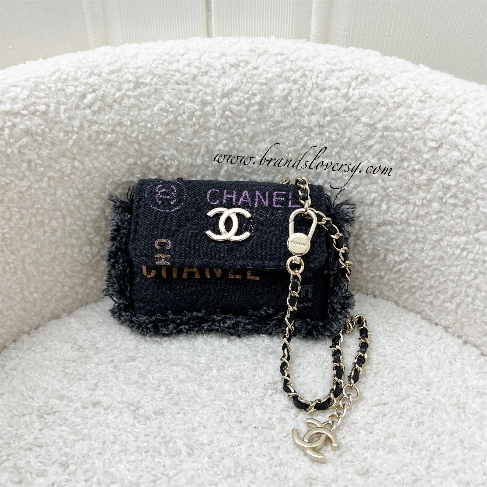 Chanel 22P Waist Bag / Clutch on Chain in Black Printed Denim and Ghw