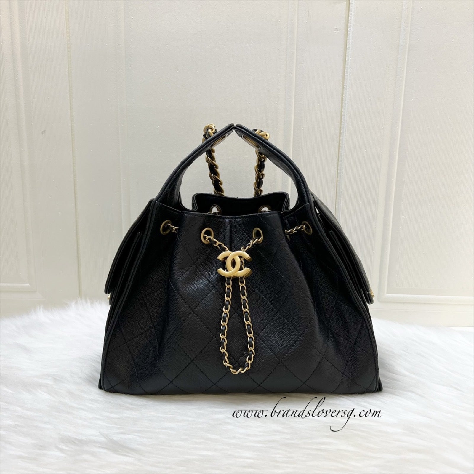 Chanel 25 Small Hobo Bag In Black Caviar And Aghw (model: AS5293) 3