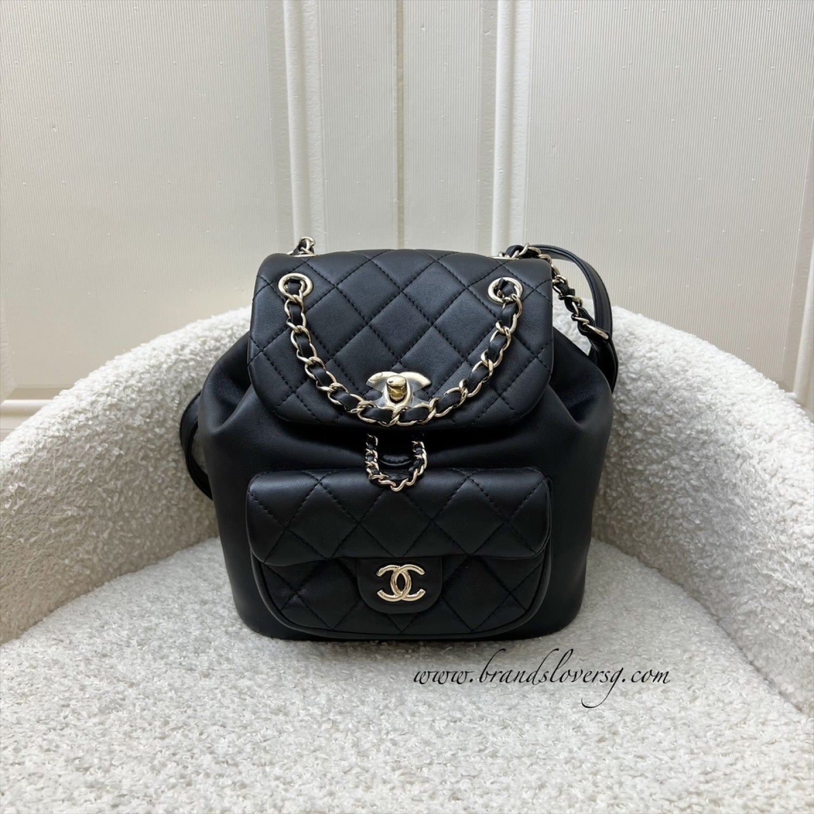Chanel Duma Mini Backpack In Black Lambskin And Lghw (model: AS2908)