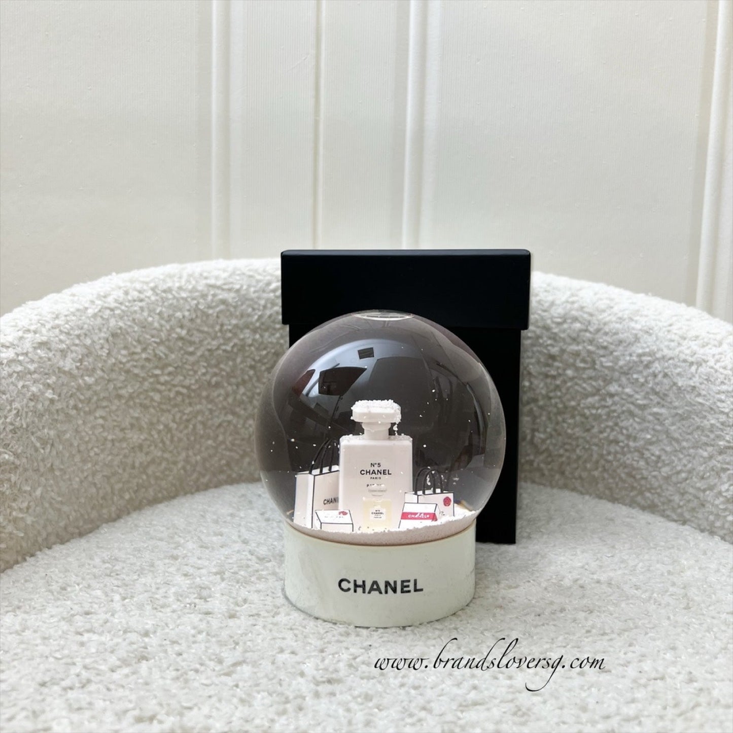 Chanel Vip Gift Perfume Bottles Snow Globe Bag