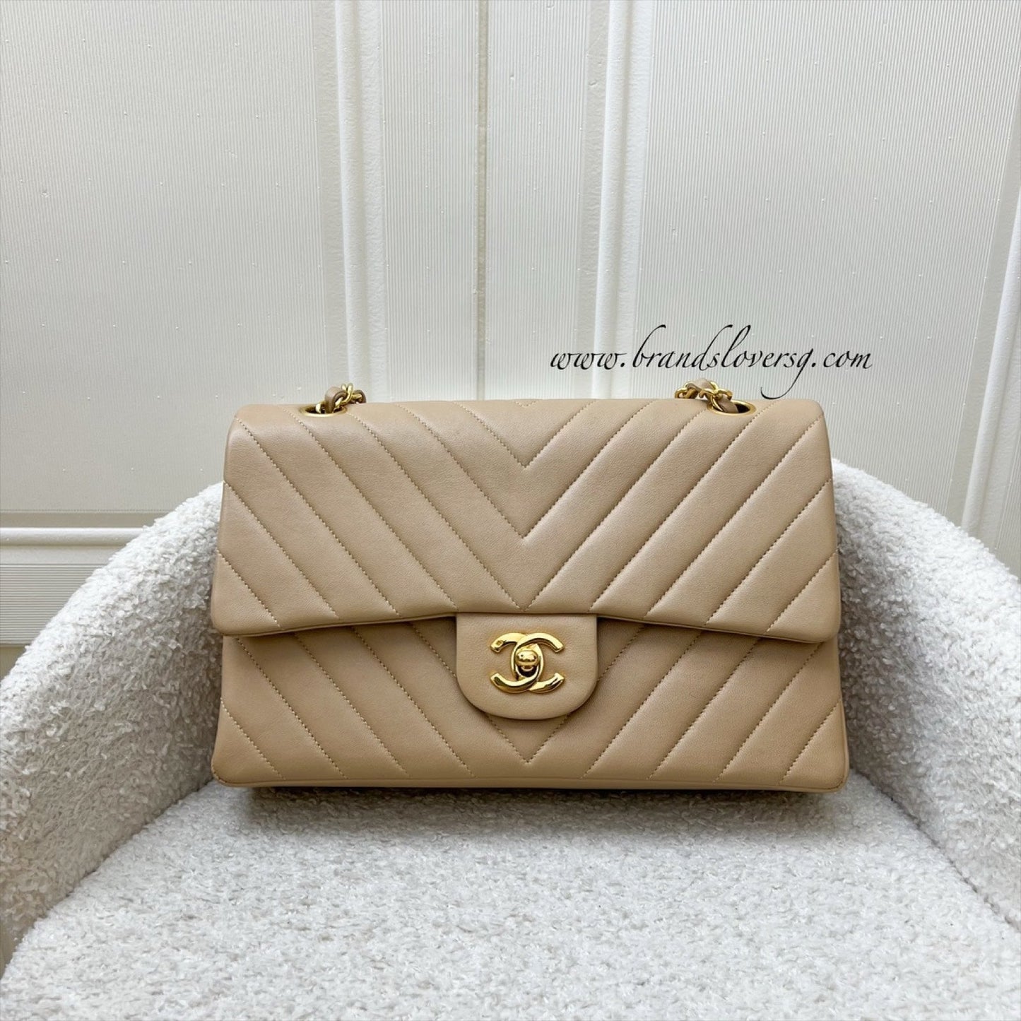 Chanel   Medium Classic Flap CF in Chevron Quilted Beige Lambskin and 24K Gold Plated HW