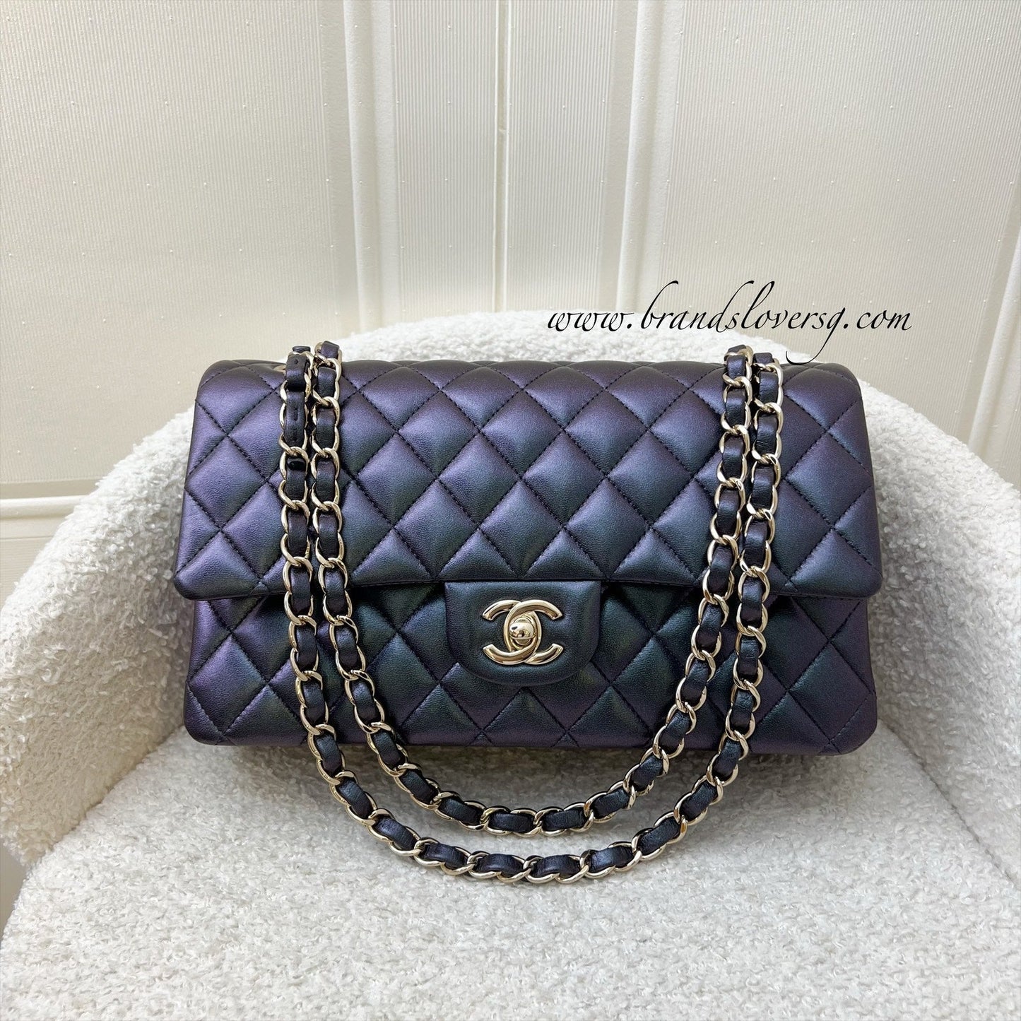 Chanel Medium Classic Flap Cf in 22B Iridescent Black Lambskin and Lghw ( ) Handbag