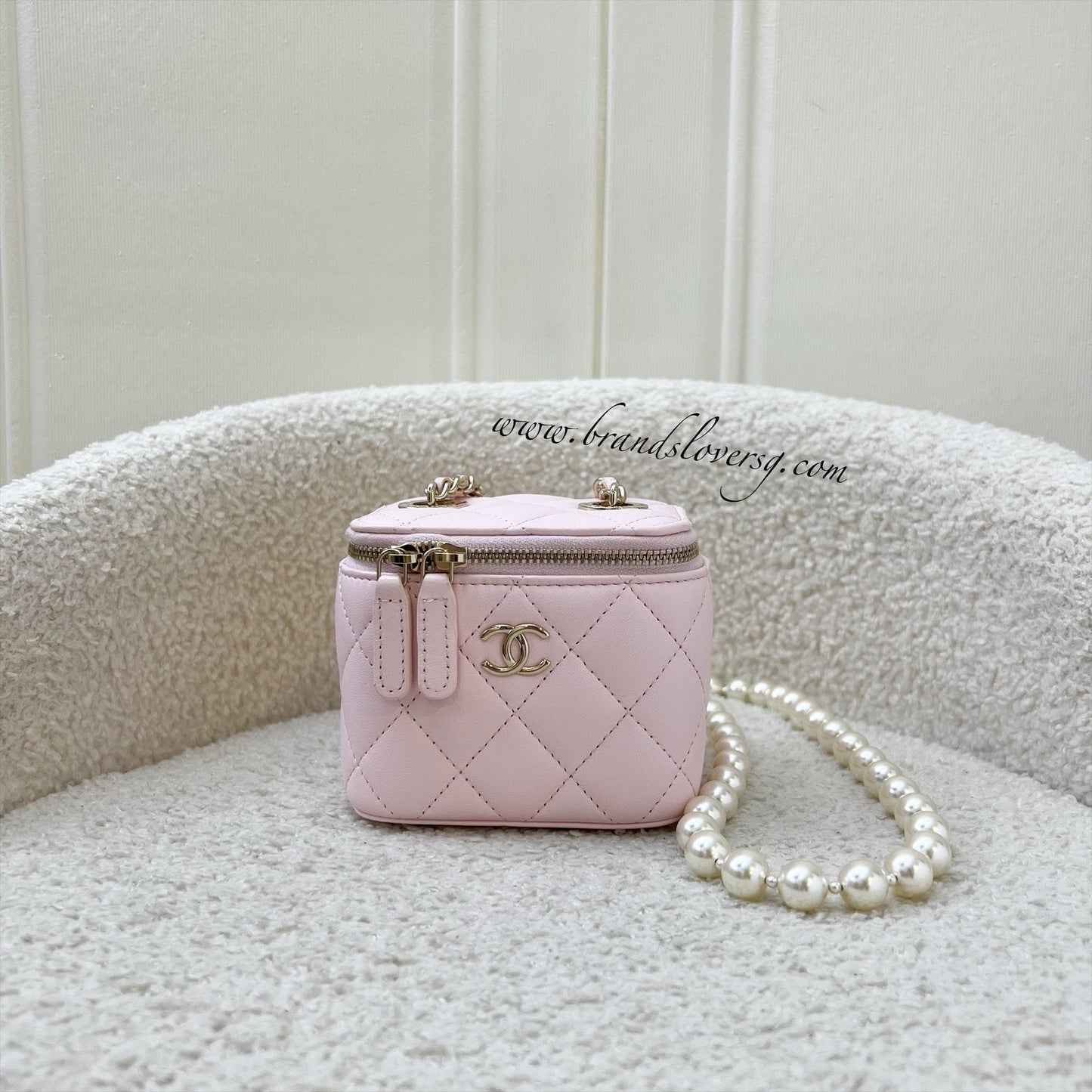 Chanel Mini Vanity With Pearl Chain In Pink Lambskin And Lghw ( ) Bag