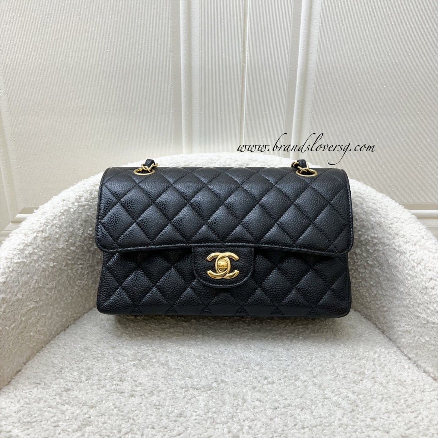Chanel Small Classic Flap Cf in Black Caviar and Ghw ( ) Handbag