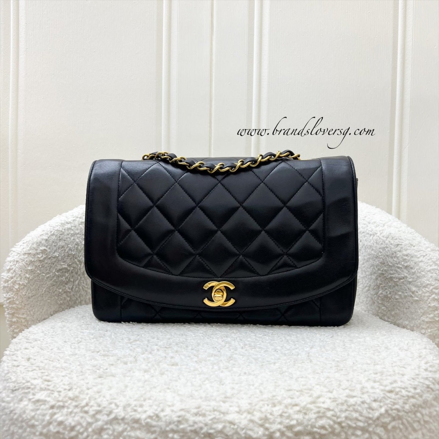Chanel Medium Diana Flap In Black Lambskin And 24K Ghw Bag
