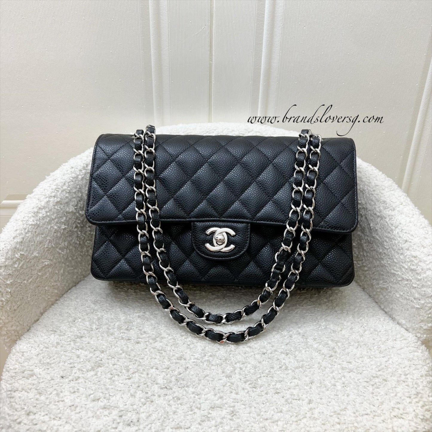 Chanel Medium Classic Flap CF in Black Caviar and SHW (Model: A01112)