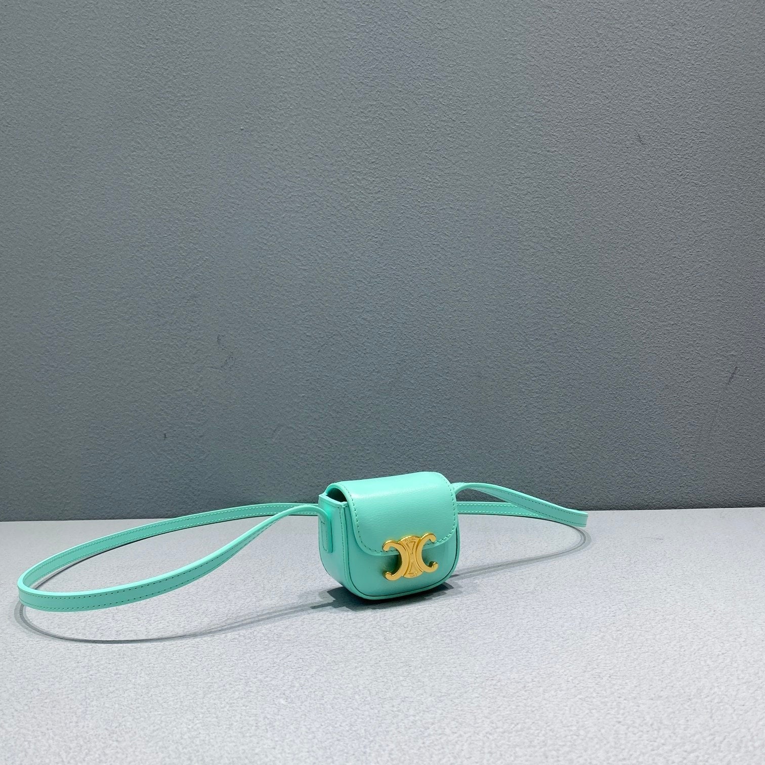 Top Quality Triomphe Itop Quality Mint For Mini Travel Bag 10I513Dpv29Im 8852