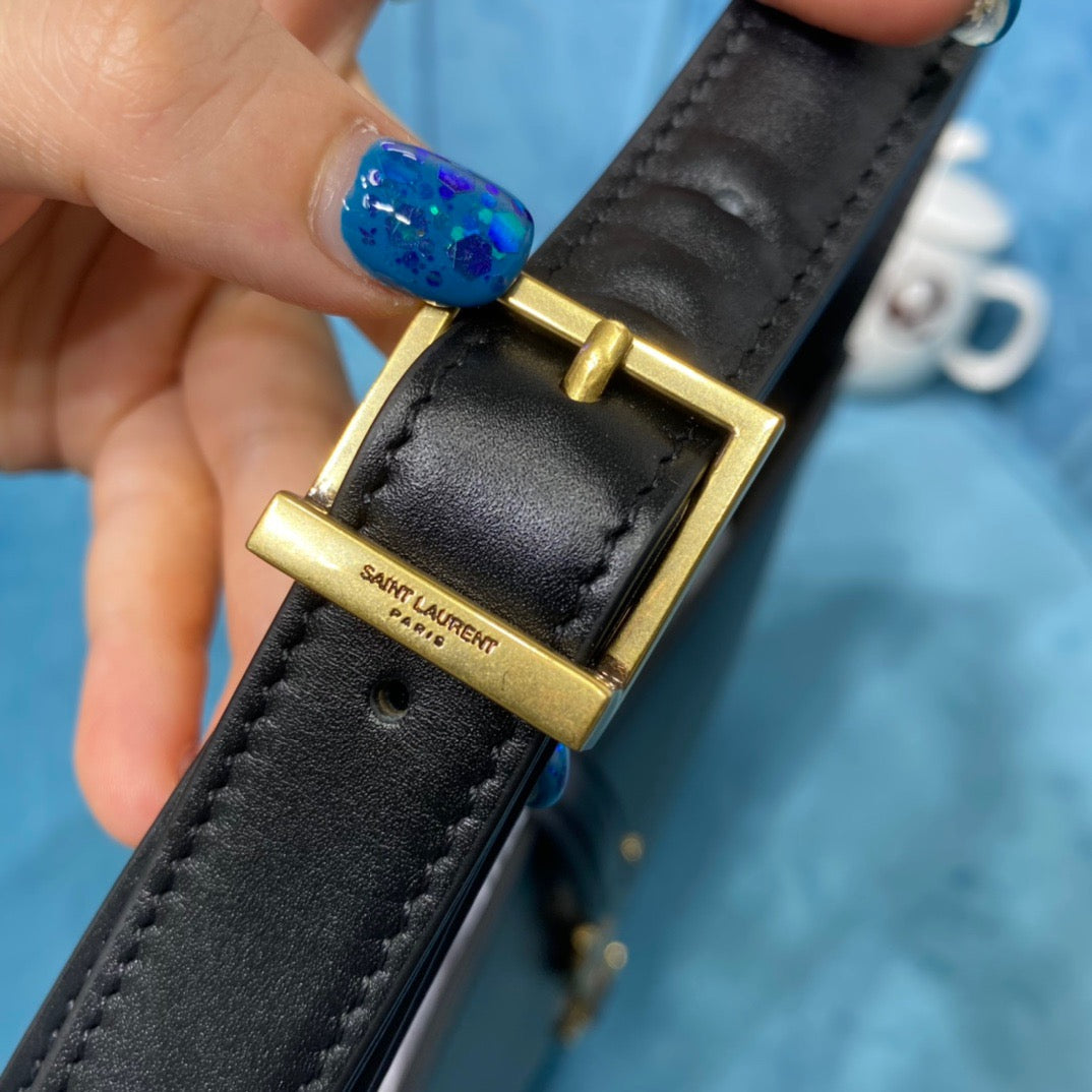 YSL Saint Laurent Le 5 Ã 7 Smooth Black Shoulder Bag