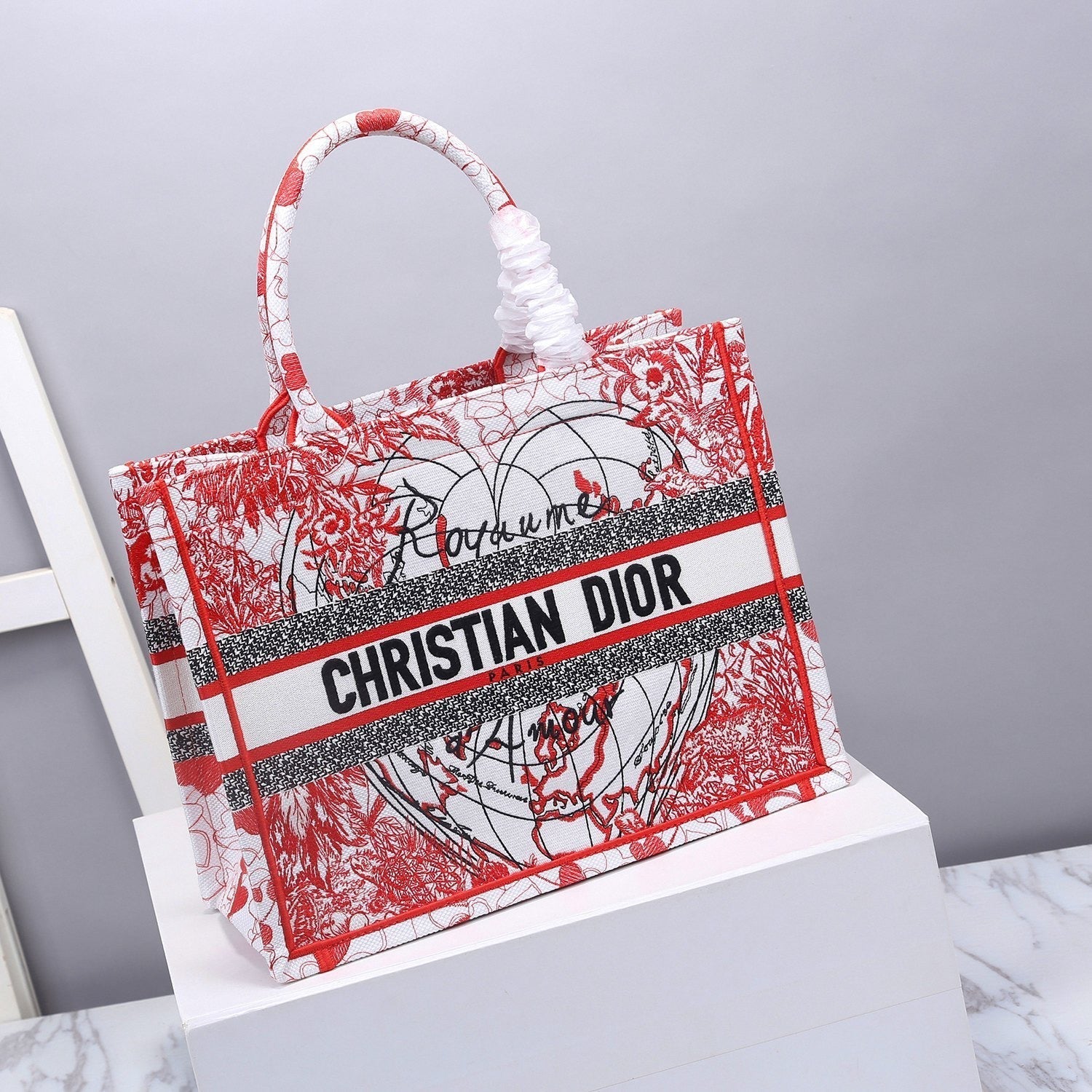 Metop Qualityum Book Cd Red Multicolor Book Tote Bag