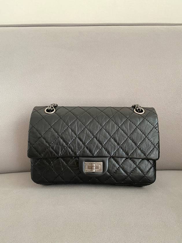 255 Chain   Calfskin Ruthenium  Medium Flap Shoulder Bag Black Chanel
