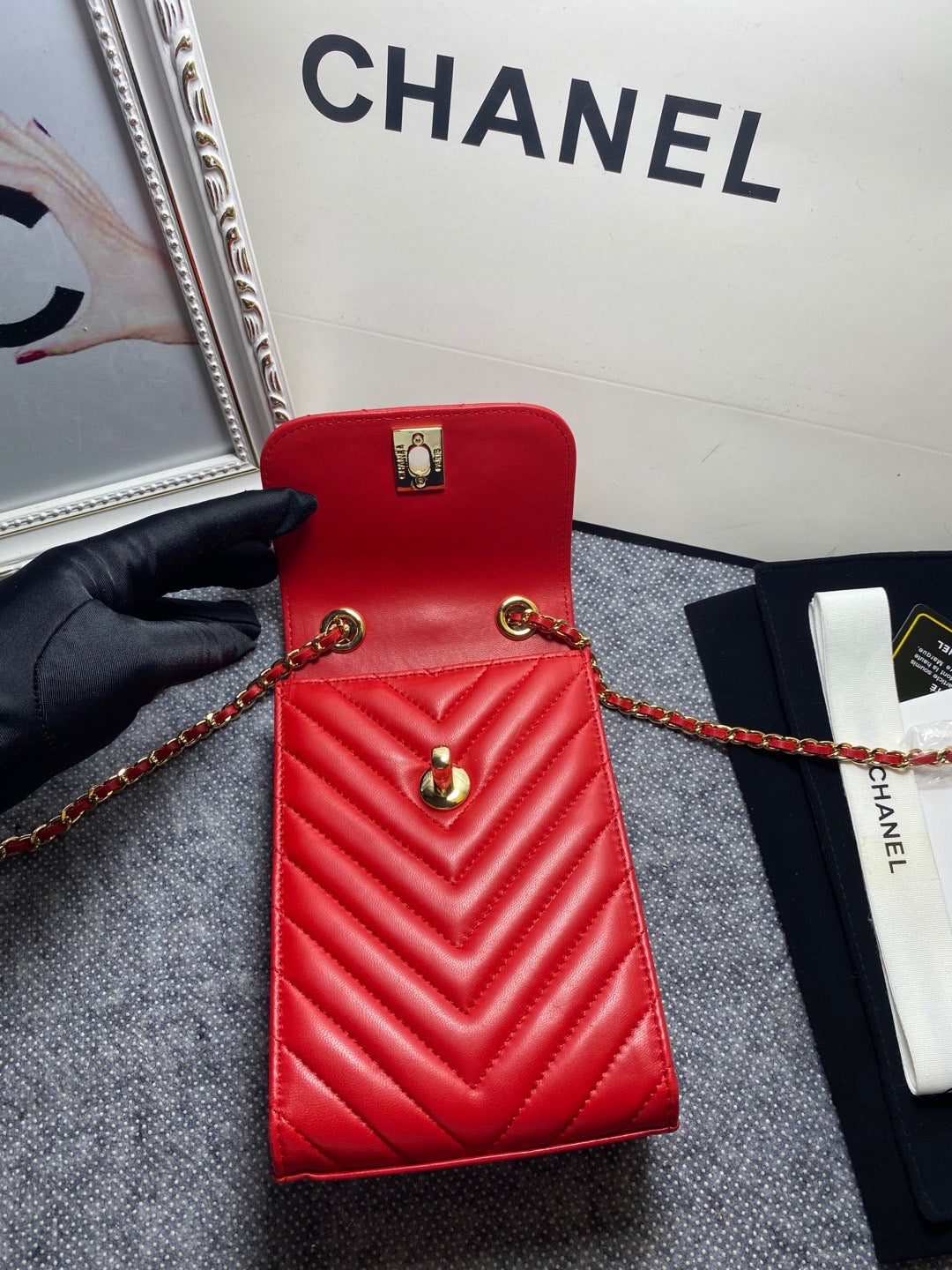 CHL Chevron Trendy CHL Phone Red Travel Bag