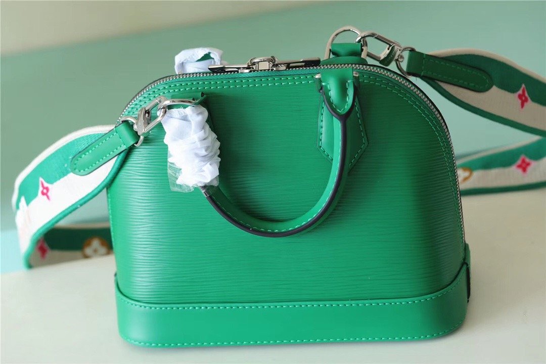 Top Quality Alma Bb Epi For Women Green Crossbody Bag