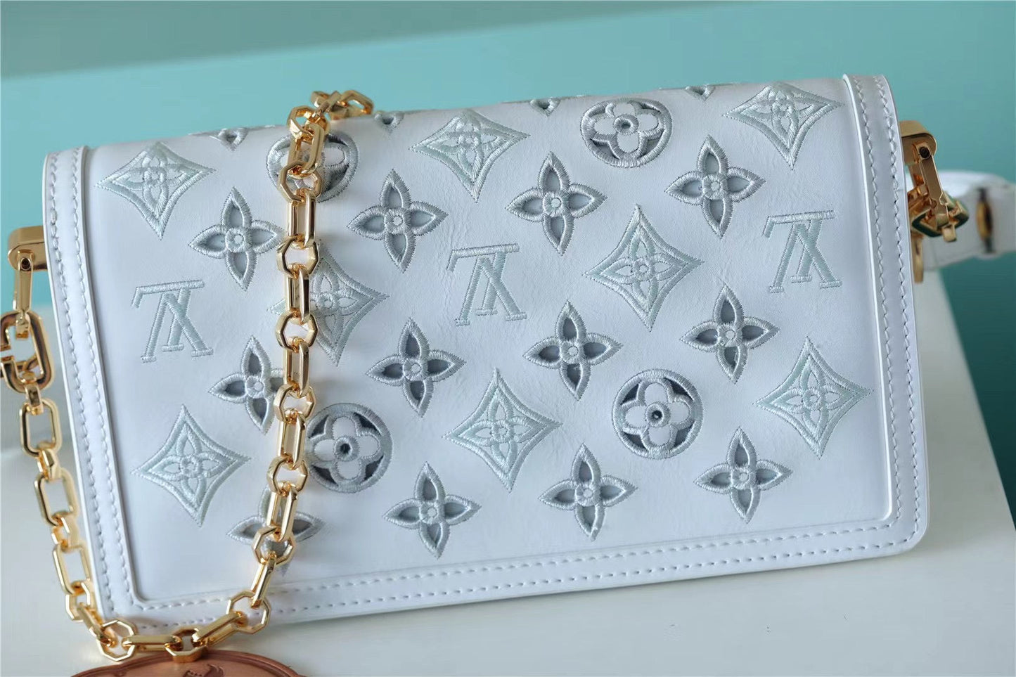 Top Quality Dauphine East West For Women Monogram White Crossbody Bag