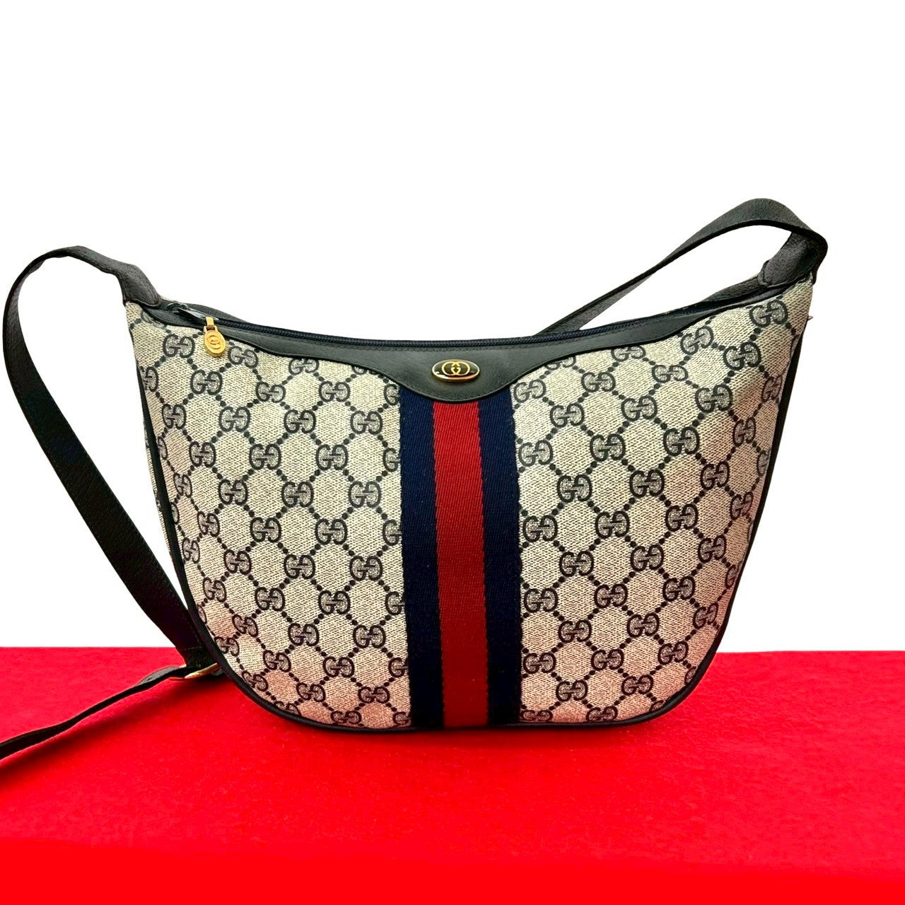 Gucci Shoulder Bag Leather Logo Bag 3