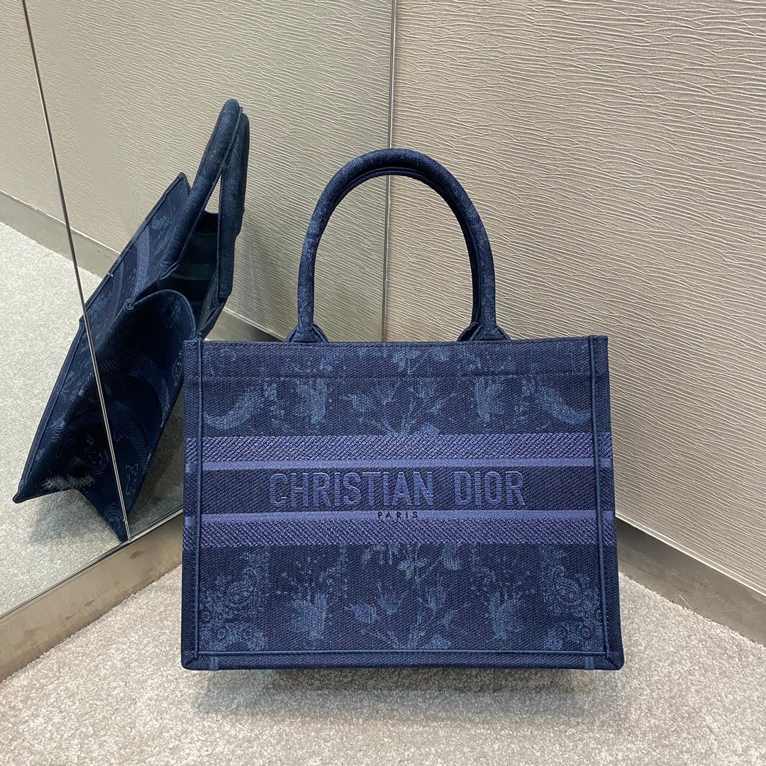 Metop Qualityum Book Cd Blue Book Tote Bag