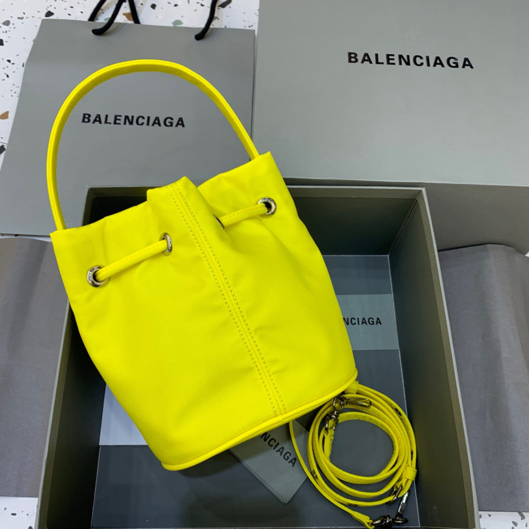 Balen Le Cagole Metop Qualityum Bag In Bucket Bucket Bag 118In30Cm 7483