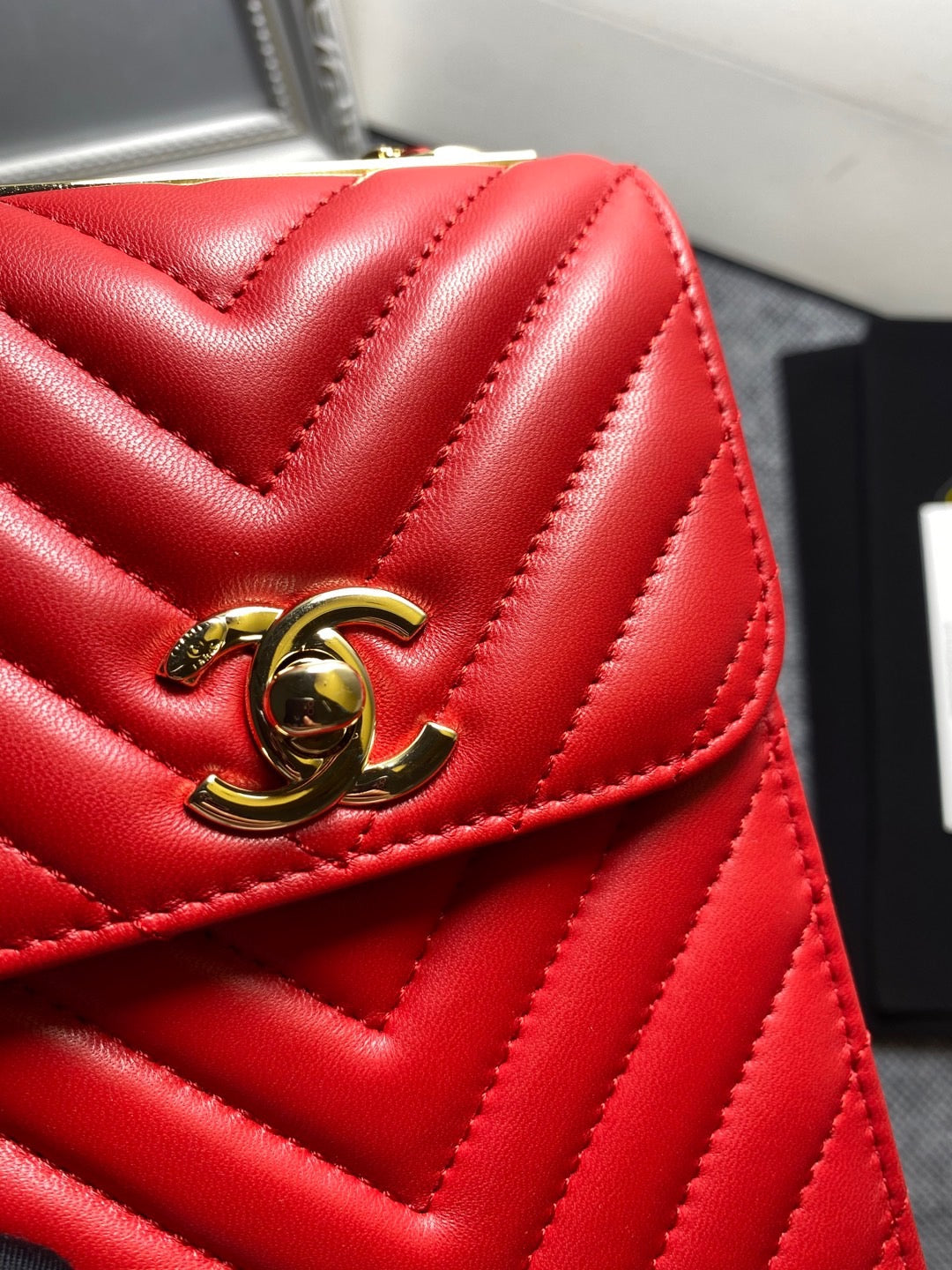 CHL Chevron Trendy CHL Phone Red Travel Bag