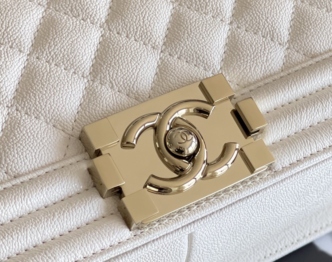 CHLMedium Classic 25cm A67086 White Flap Handbag Wombeaunoirrbeaunoirr A67086