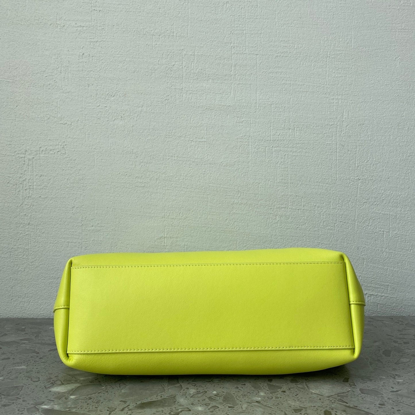 Top Quality Point Light Yellow For Women Travel Bag