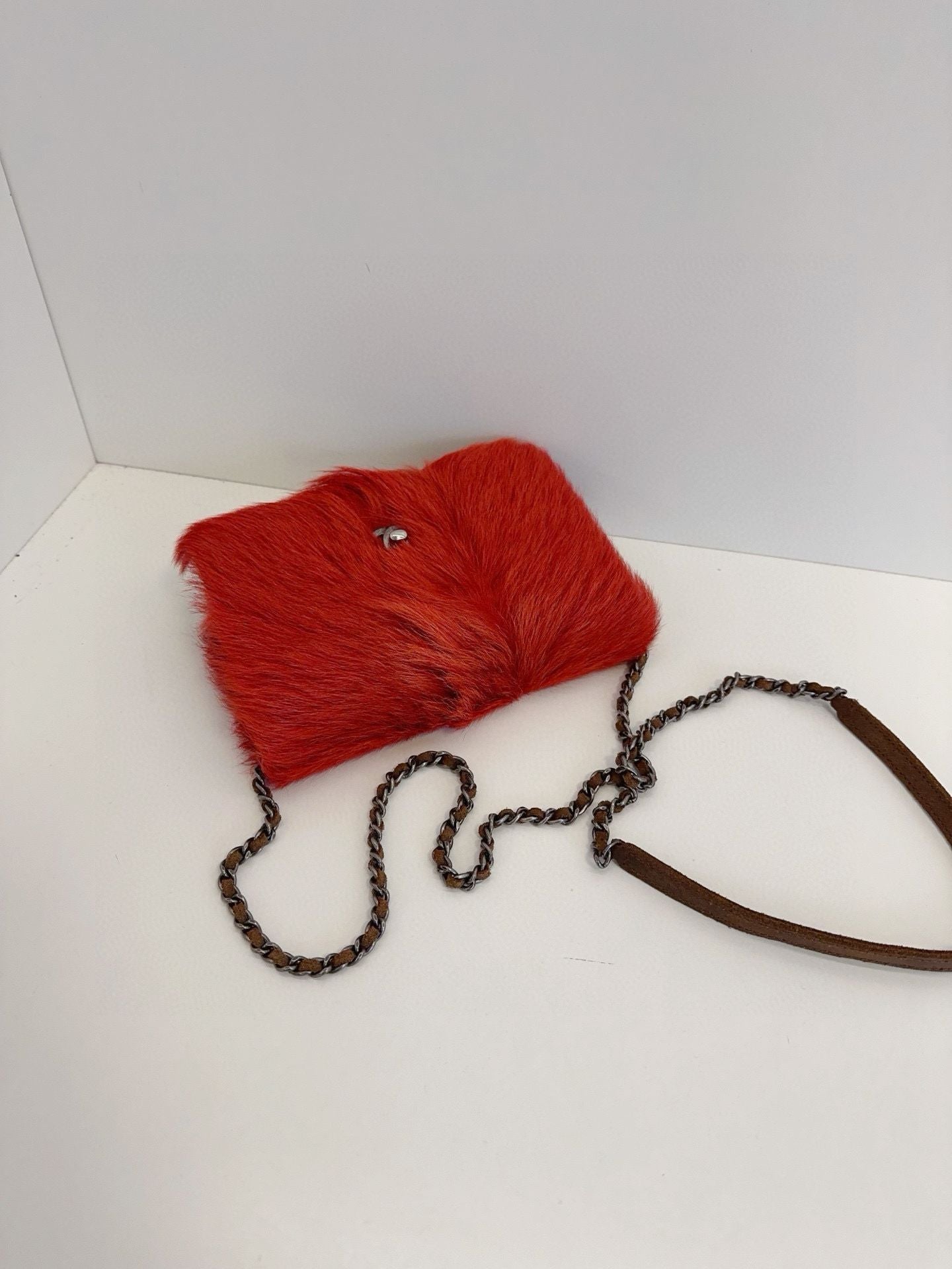   Chanel ECO-fur WOC chain bag red **cm