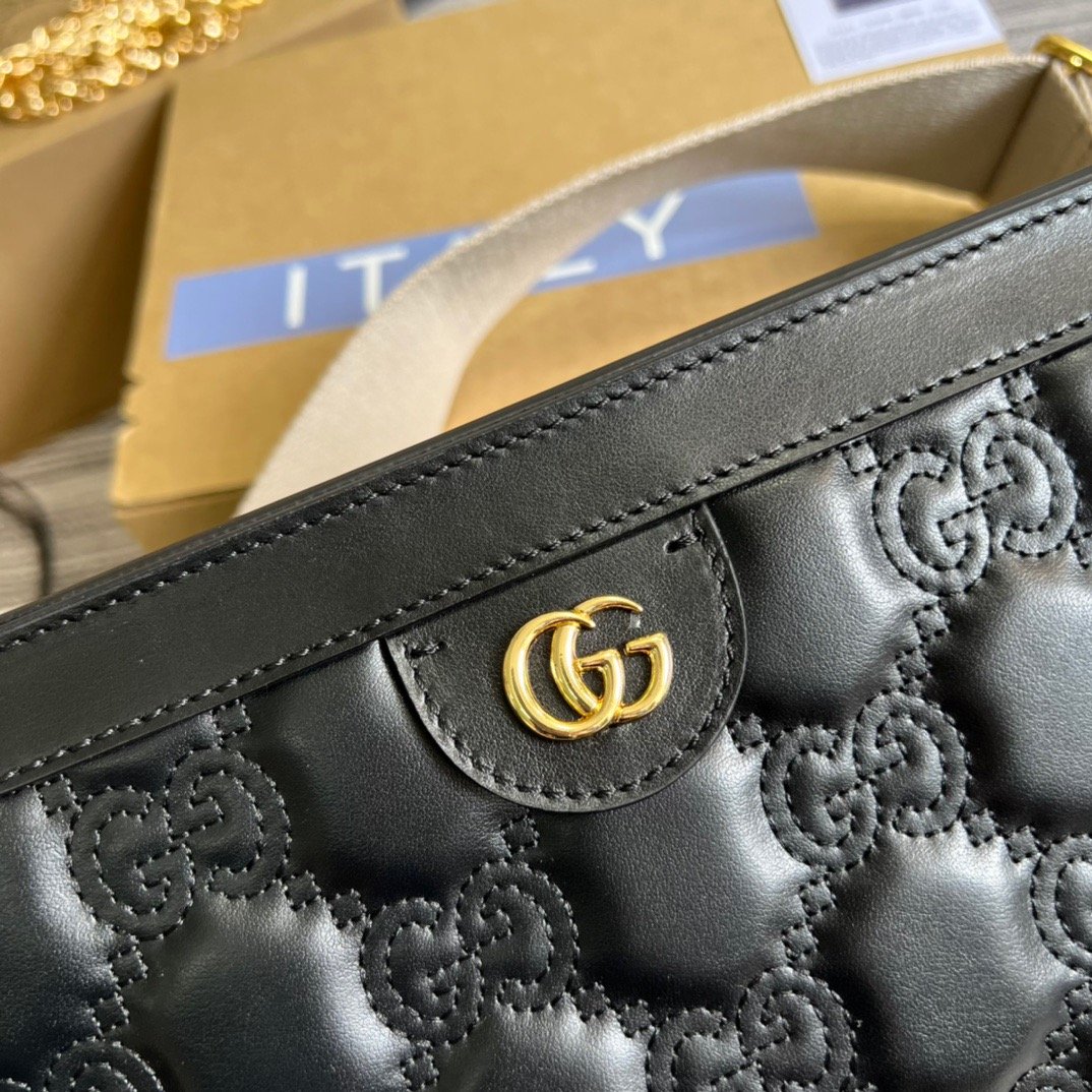 gg , ’s 10in 26cm Matelasse Black Shoulder Bag
