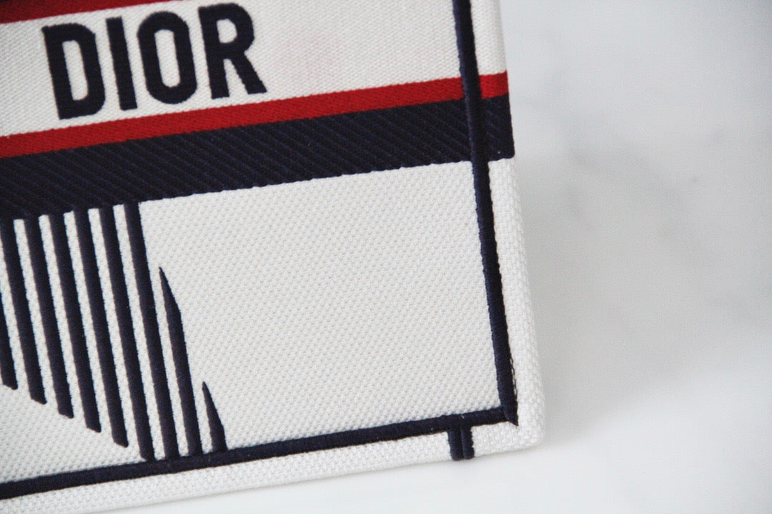Metop Qualityum Book Cd White Book Tote Bag