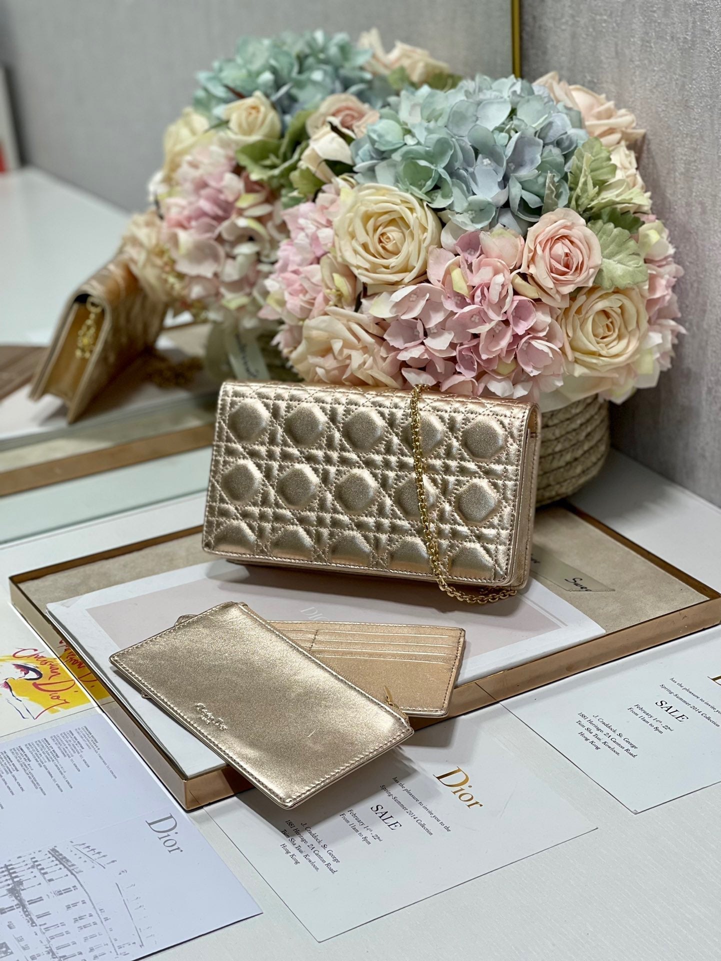 Lady Pouch Cd Gold Travel Bag