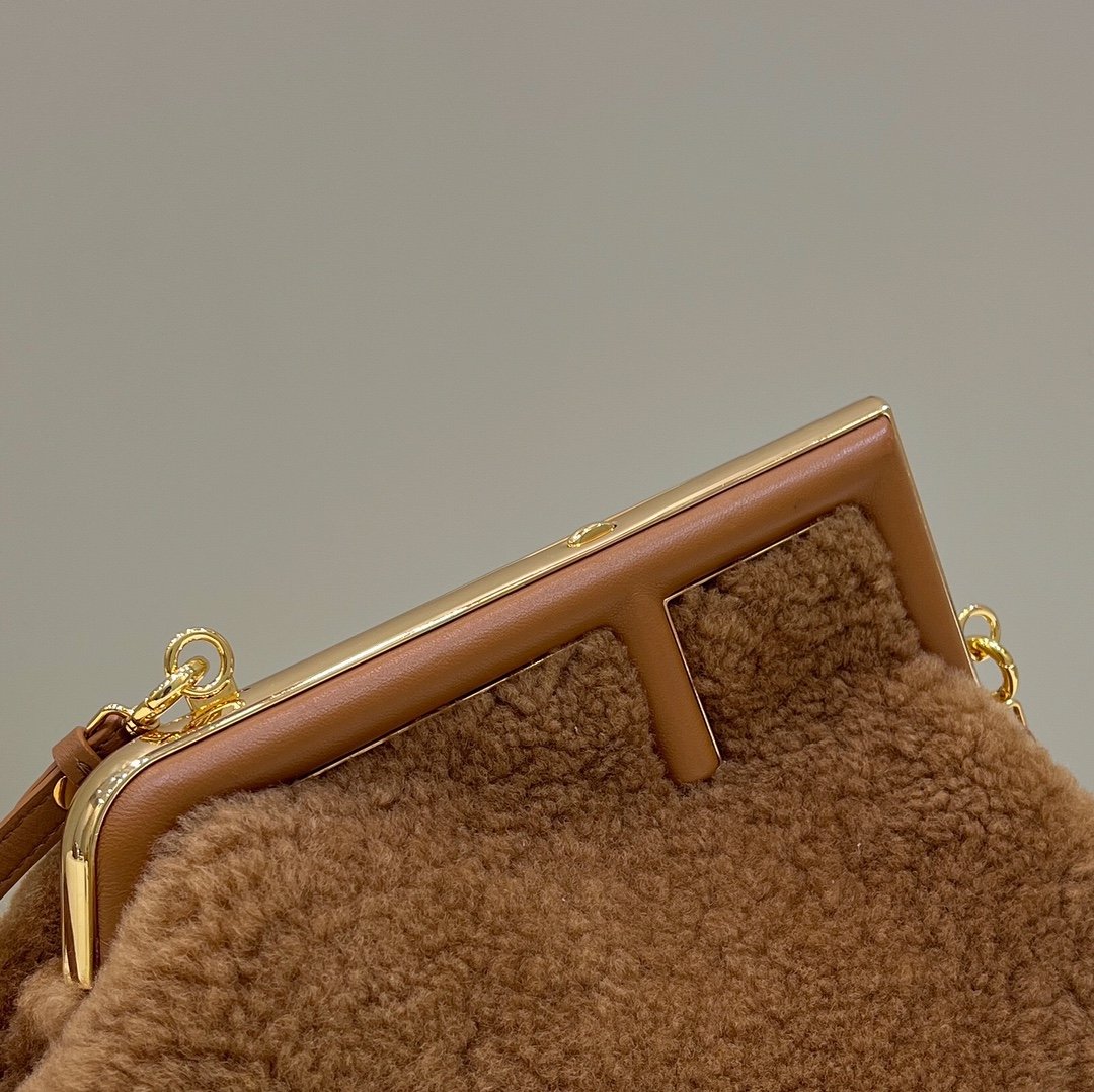 Fi First Mink Bag For Woman Brown Small Travel Bag