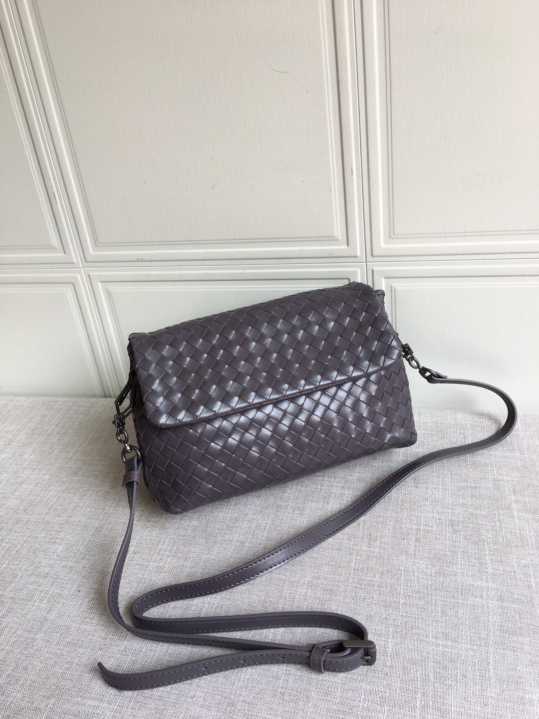 Top Quality Classic Intrecciato Dark For Women Brown Travel Bag