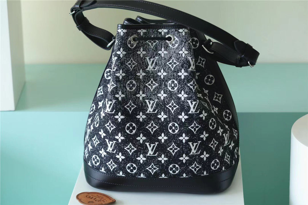 Top Quality Petit Noe Jacquard For Women Denim Monogram Crossbody Bag